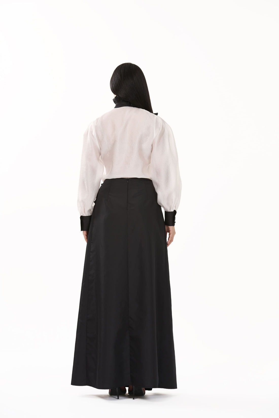 Juliet – Ecru Long-Sleeve Blouse - 305010